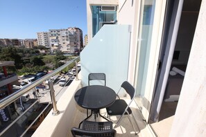 Triple Room, Balcony | Balcony - Nika Hotel (Sarandë)
