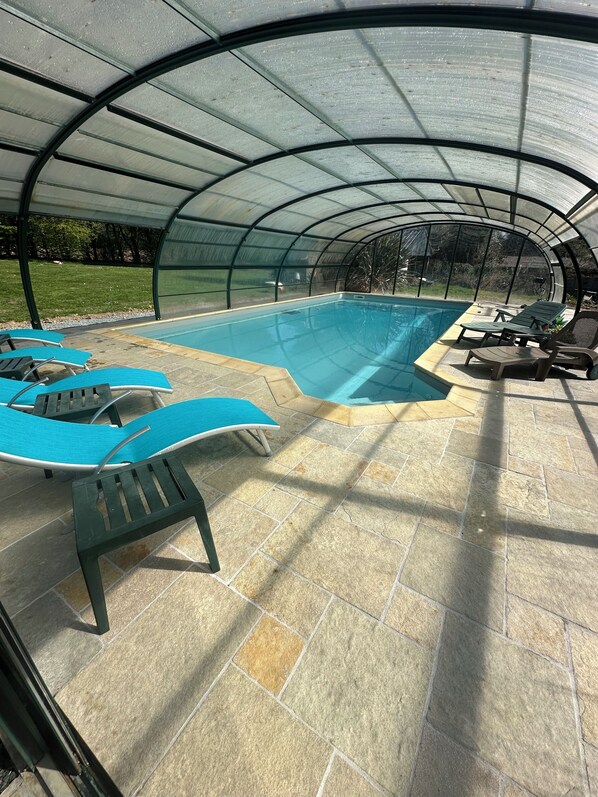Innenpool, beheizter Pool