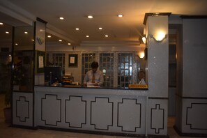 Lobby - Hotel Shalimar (Rawalpindi)