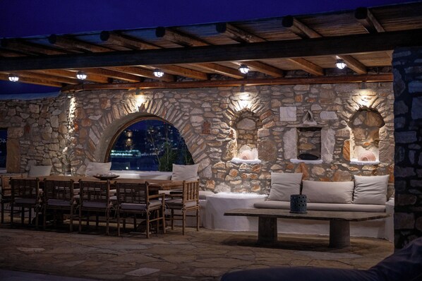 Villa | Restaurantes