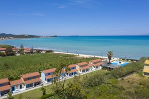 Property grounds - Villa Amorossa with Garden View & Shared Pool by Konnect, Roda Corfu (Corfu)