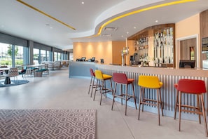 Restaurant - Hampton by Hilton High Wycombe (High Wycombe)