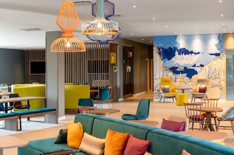 Salle à manger. Hampton by Hilton High Wycombe