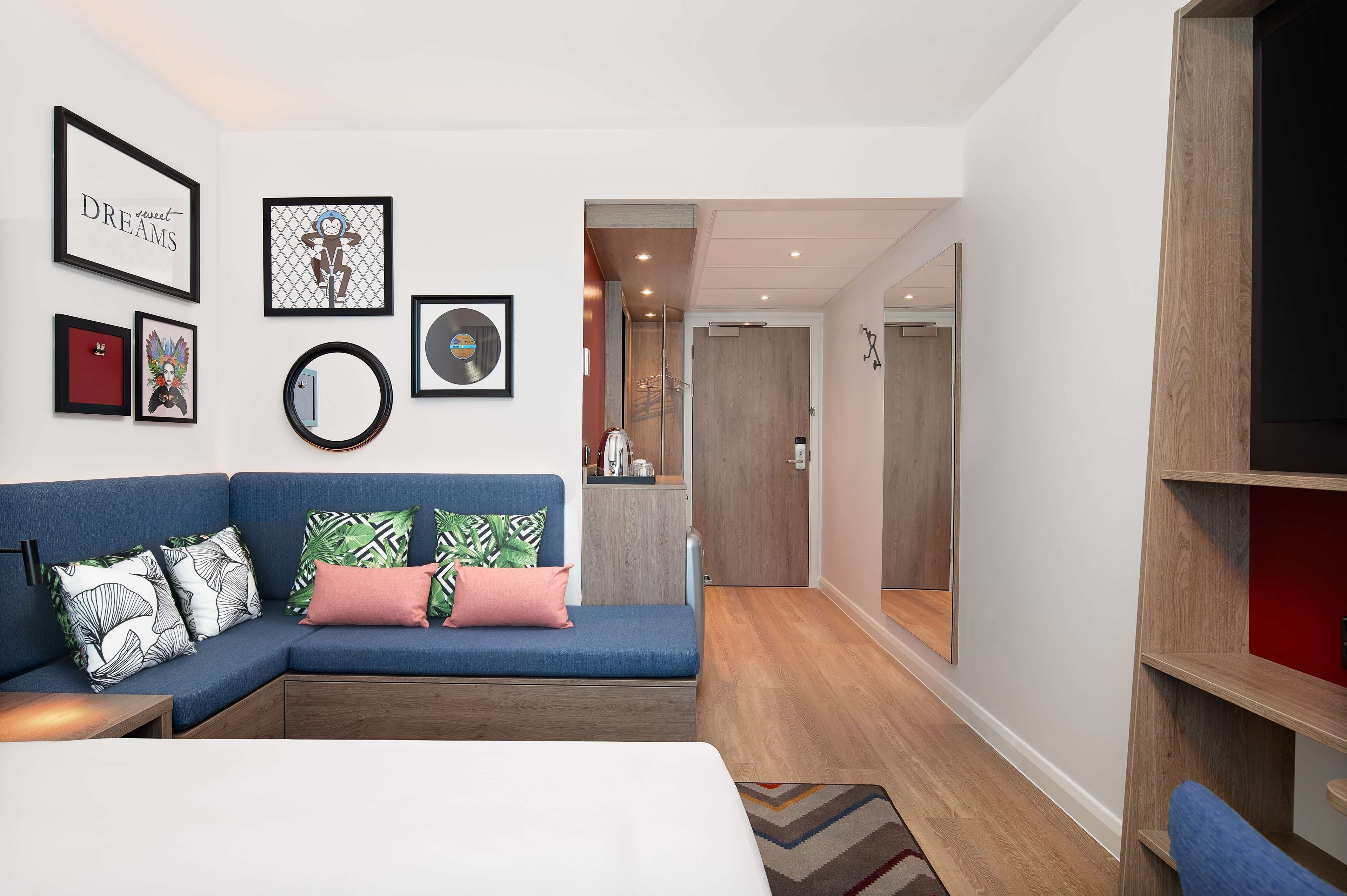 room, 1 queen bed with sofa bed | 1 bedroom, in-room safe, desk, laptop workspace