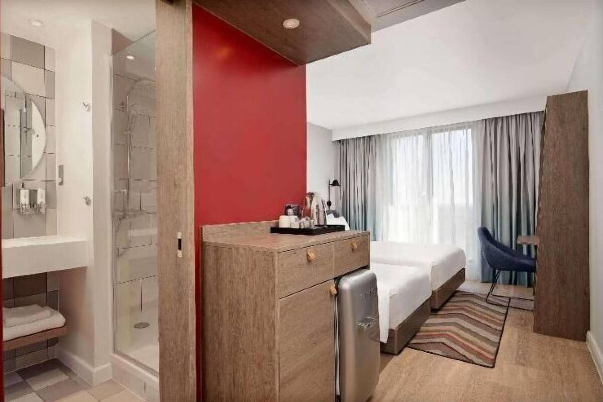 In-room safe, desk, laptop workspace, blackout curtains