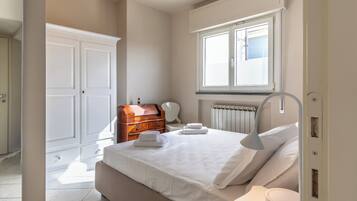 1 Schlafzimmer, Reisekinderbett, kostenloses WLAN, Bettwäsche