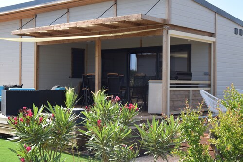 HOUSE IN SECURE ESTATE NEAR THE ETANG DE THAU