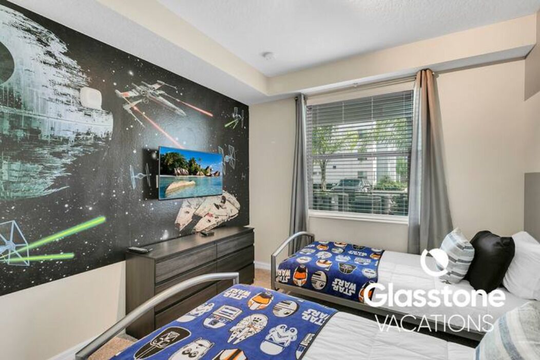 2 多间卧室、办公桌、熨斗/熨衣板、旅行婴儿床