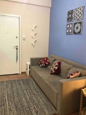 City Apartment | Living room