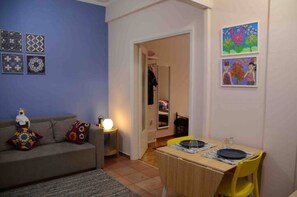 City Apartment | Living room