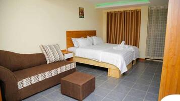 Standard Room | Free WiFi, bed sheets