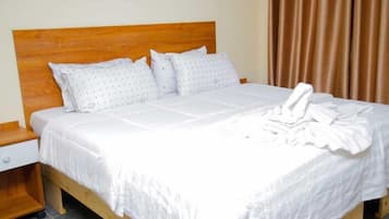 Standard Room | Free WiFi, bed sheets