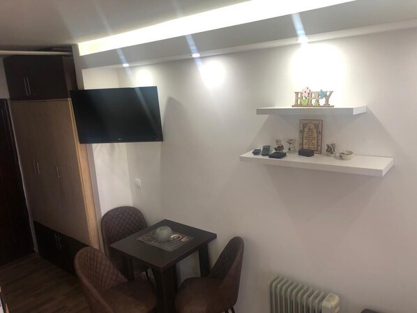 Dining - Sunny Hill Apartments Vila Yeti (Копаоник)