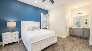 2 bedrooms, in-room safe, iron/ironing board, free WiFi