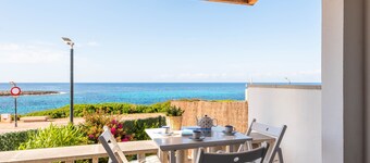 Mercè - House with sea view in Biniancolla