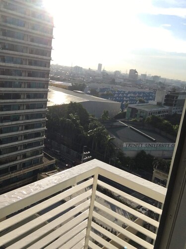 Beautiful Furnished 2/1 available in Quezon City