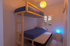 2 camere, ferro/asse da stiro, Wi-Fi gratuito, lenzuola