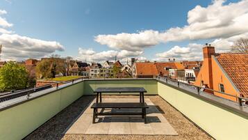Luxury Apartment | Terrace/patio