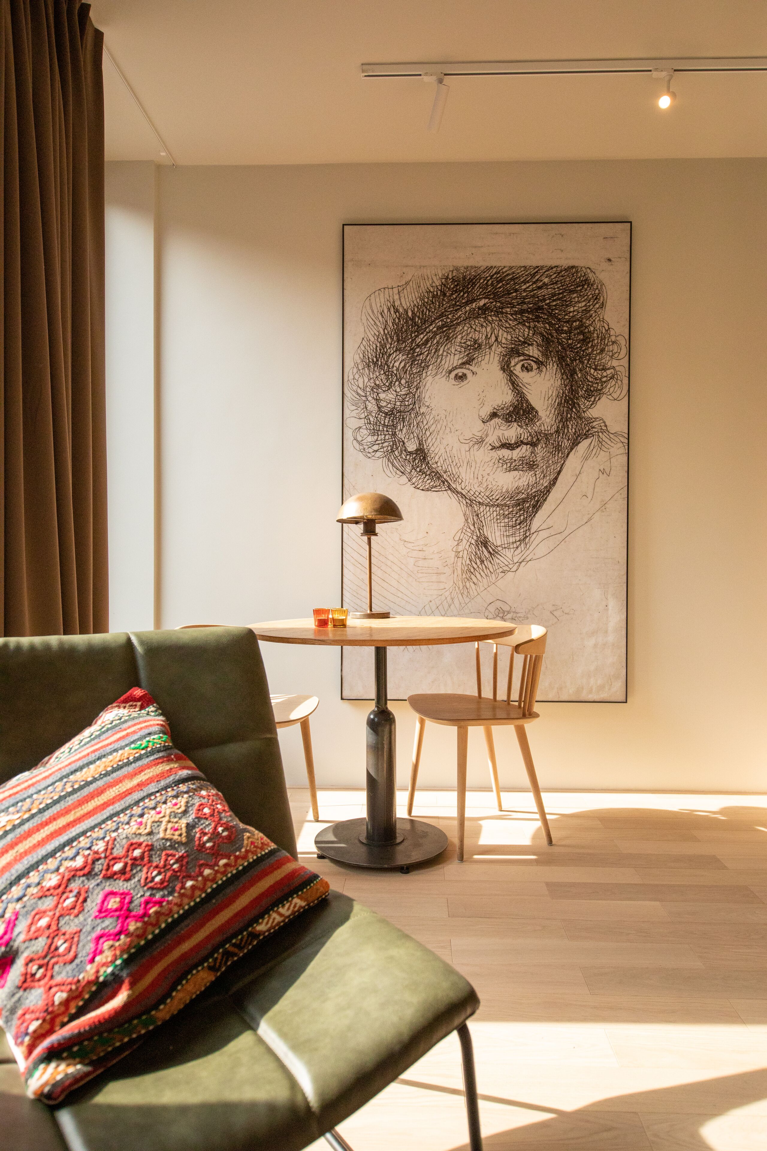 Luxury Studio | Egyptian cotton sheets, premium bedding, down comforters, pillowtop beds