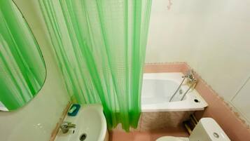 Doppelzimmer | Badezimmer | Badewanne