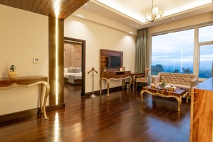 Mayflower Suite | Living area | 43-inch TV with cable channels