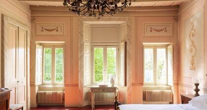 Historisches Haus neben Bergamo