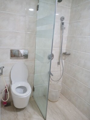 Bathroom - Bentley Hotel Churchgate (Mumbai)