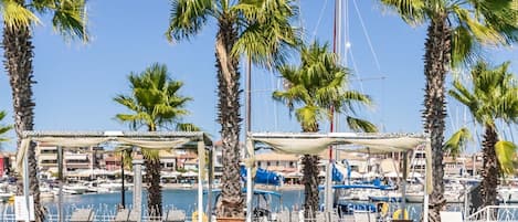Daily buffet breakfast (EUR 12 per person)