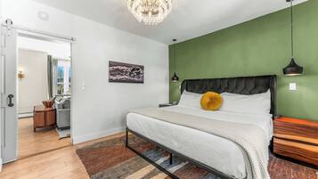 1 bedroom, memory foam beds, WiFi, bed sheets