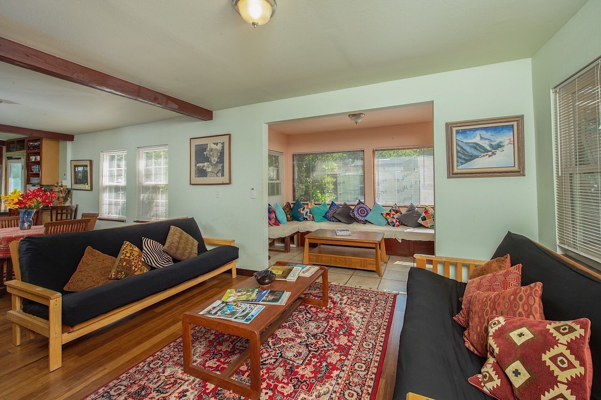 Eclectic Midtown home by Whole Foods near I-10