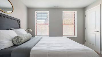 1 bedroom, iron/ironing board, travel crib, WiFi