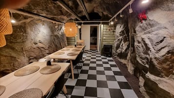 Apartment | Dining