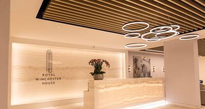 Bracknell RWH Spectacular Two Bedroom Apartment