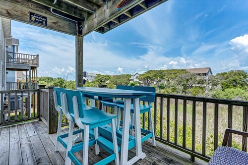 3 Bedroom Home Close to the Heart of Surf City