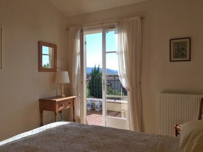 2 bedrooms, iron/ironing board, WiFi, bed sheets - Charming 2 bed & 2 bath villa within the Golf Complexe ST Endreol (La Motte)