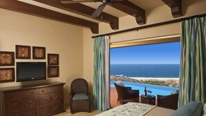 3 bedrooms, desk, iron/ironing board, WiFi - Amazing 3BR Villa Near the Sea in Cabo San Lucas (Cabo San Lucas)