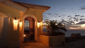 Exterior detail - Astonishing 3BR Villa Magic View in Cabo San Lucas (Cabo San Lucas)