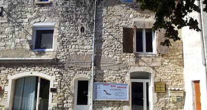 Logement au centre du village