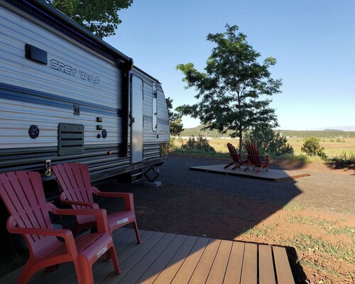Grand Canyon RV Glamping Premium Suite (Glamping Getaway)