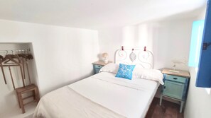 Căn hộ | 2 phòng ngủ, bộ trải giường 