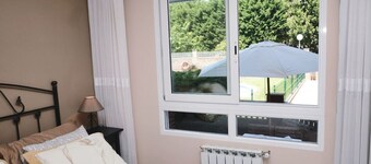 Apto con terraza y piscina - La Barrosa 5603