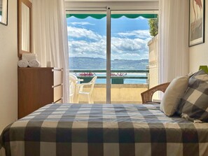 2 chambres, fer et planche Ă  repasser, draps fournis