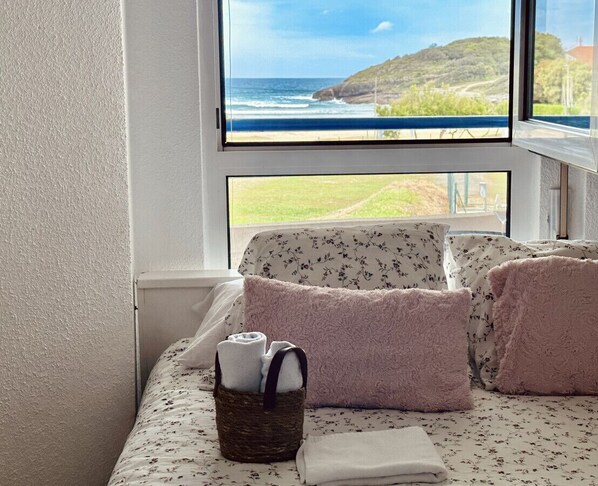 2 chambres, fer et planche à repasser, draps fournis