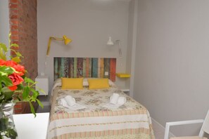 1 室のベッドルーム、アイロン / アイロン台、ベッドシーツ