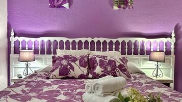2 bedrooms, iron/ironing board, bed sheets