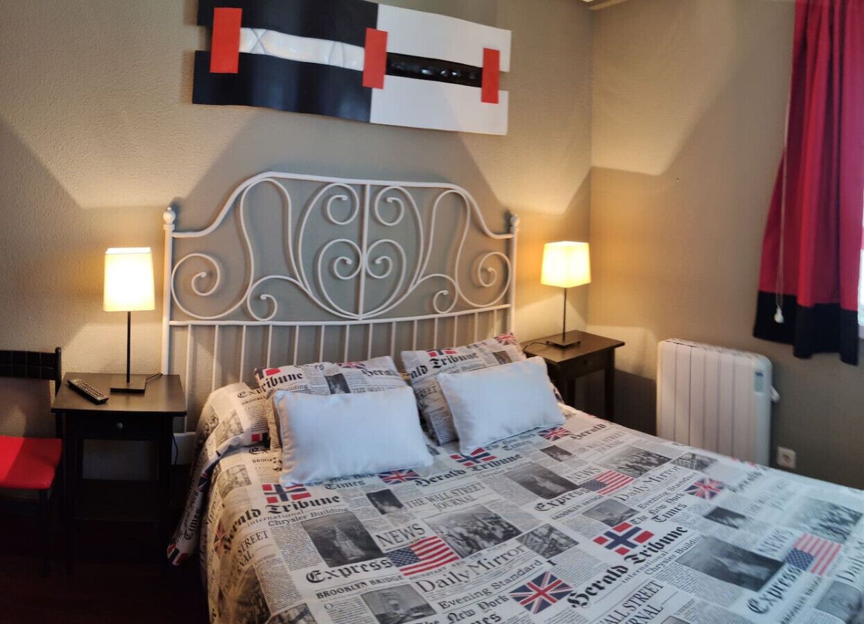 1 bedroom, iron/ironing board, bed sheets