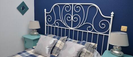 1 bedroom, iron/ironing board, bed sheets