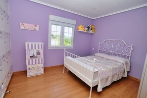 3 Schlafzimmer, Bügeleisen/Bügelbrett, WLAN, Bettwäsche