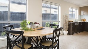 In-room dining - BOUTIQUE STAYS - Gumflower (Werribee)