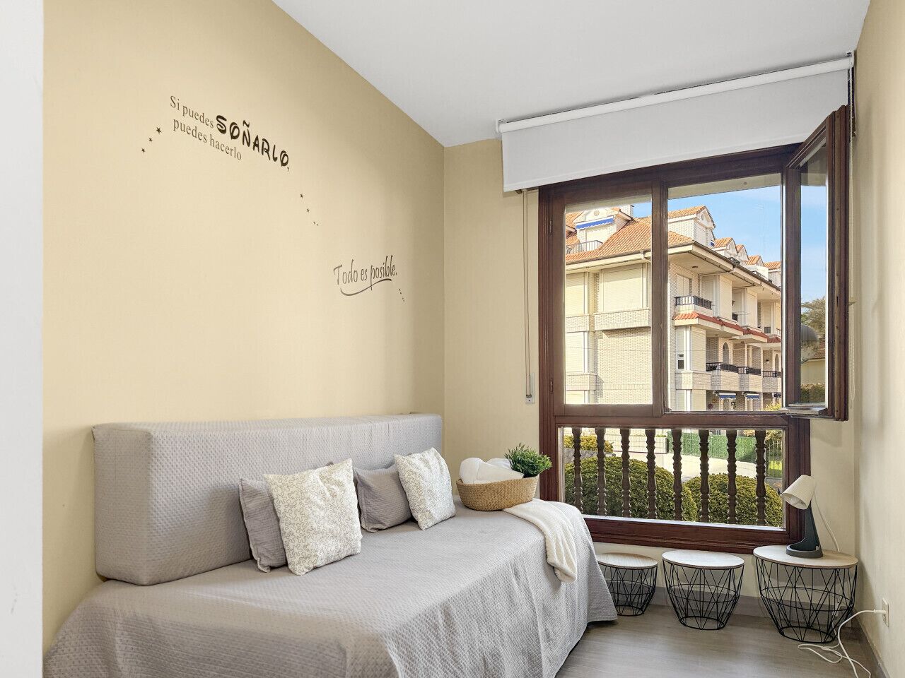 2 bedrooms, iron/ironing board, WiFi (free), bed sheets